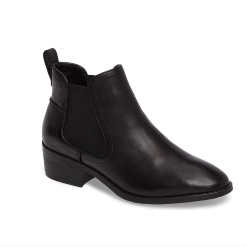 Steve Madden Black Dicey Chelsea Booties